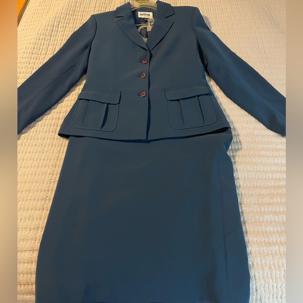 Kasper Dark Blue Two piece garment